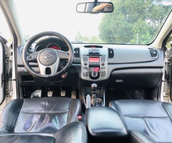 Kia Forte 2011 - Cần bán Kia Forte sản xuất 2011, màu bạc