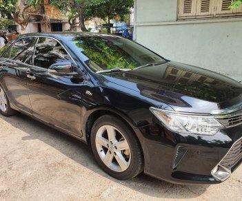 Toyota Camry 2.5Q 2016 - Chính chủ cần bán nhanh chiếc Toyota Camry 2.5Q đời 2016, màu đen, giá cạnh tranh