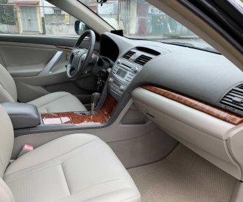 Toyota Camry 2008 - Bán nhanh giá thấp với chiếc Toyota Camry sản xuất năm 2008, màu đen