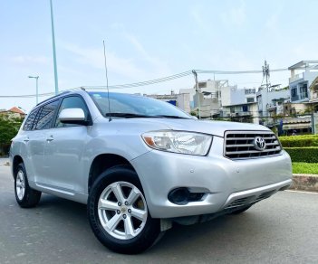 Toyota Highlander 2009 - Bán nhanh chiếc Toyota Highlander 3.5 đời 2009, nhập khẩu nguyên chiếc, giá thấp