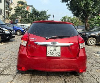 Toyota Yaris 2015 - Bán Toyota Yaris năm 2015, màu đỏ, xe nhập