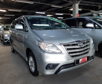 Toyota Innova 2014 - Bán Toyota Innova đời 2014, màu bạc, số sàn, giá rẻ nhất thị trường