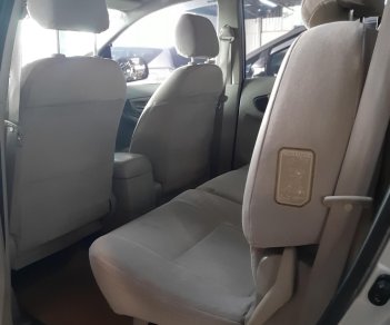 Toyota Innova 2014 - Cần bán xe Toyota Innova E MT, sản xuất 2014, màu bạc, giá thấp