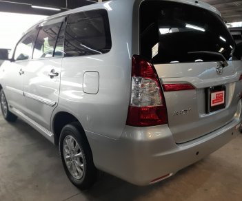 Toyota Innova 2014 - Cần bán xe Toyota Innova E MT, sản xuất 2014, màu bạc, giá thấp