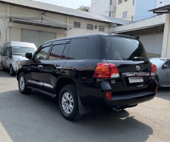 Toyota Land Cruiser V8 2014 - Cần bán xe Toyota Land Cruiser V8 sản xuất 2014, màu đen, odo 10.000km