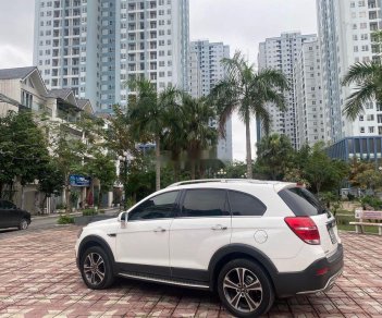 Chevrolet Captiva 2016 - Bán Chevrolet Captiva 2016, màu trắng, 610tr