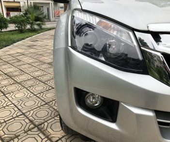 Isuzu Dmax 2016 - Bán Isuzu Dmax năm sản xuất 2016, màu bạc, nhập khẩu, giá thấp