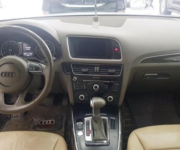 Audi Q5 2013 - Cần bán lại xe Audi Q5 2.0T Quattro năm 2013, màu trắng, nhập khẩu, giá cực kì thấp