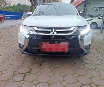 Mitsubishi Outlander     2019 - Bán ô tô Mitsubishi Outlander sản xuất 2019, 879tr