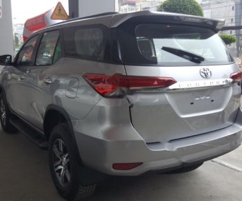 Toyota Innova 2020 - Cần bán Toyota Innova năm sản xuất 2020, màu bạc