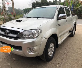 Toyota Hilux 2009 - Bán ô tô Toyota Hilux sản xuất năm 2009, màu bạc, 325 triệu