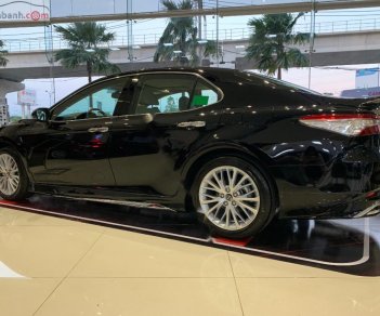 Toyota Camry 2020 - Bán xe Toyota Camry sản xuất năm 2020, màu đen, xe nhập