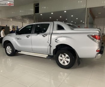 Mazda BT 50   2015 - Bán Mazda BT 50 2.2L 4x4 MT đời 2015, màu bạc, xe nhập 