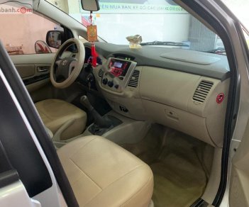 Toyota Innova   2016 - Bán Toyota Innova 2.0E 2016, màu bạc, xe gia đình 