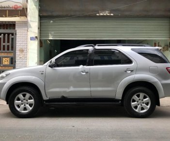 Toyota Fortuner   2010 - Bán Toyota Fortuner 2.5G sản xuất năm 2010, màu bạc còn mới