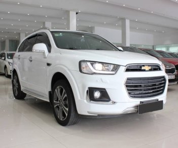 Chevrolet Captiva 2017 - Bán ô tô Chevrolet Captiva sản xuất năm 2017, màu trắng số tự động giá cạnh tranh