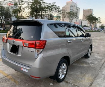 Toyota Innova   2017 - Cần bán gấp Toyota Innova 2.0E năm 2017, màu bạc, chính chủ