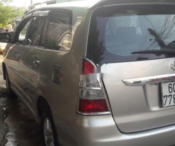 Toyota Innova 2012 - Cần bán Toyota Innova sản xuất năm 2012, màu bạc, giá chỉ 389 triệu