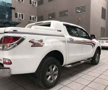 Mazda BT 50 2017 - Bán Mazda BT 50 2.2MT sản xuất 2017, màu trắng, nhập khẩu nguyên chiếc số sàn, giá tốt