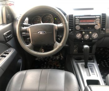 Ford Everest   2015 - Bán Ford Everest 2.5L 4x2 AT 2015, màu hồng, xe gia đình, 655tr