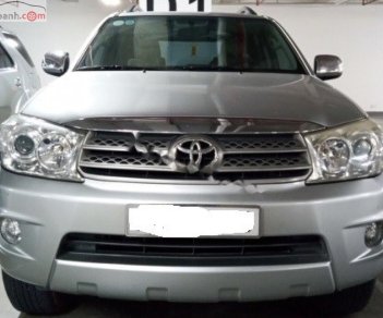 Toyota Fortuner   2011 - Cần bán xe Toyota Fortuner 2.7V 4x4 AT đời 2011, màu bạc