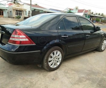 Ford Mondeo 2005 - Cần bán lại xe cũ Ford Mondeo sản xuất năm 2005, màu đen