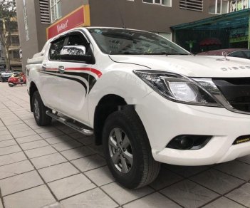 Mazda BT 50 2017 - Bán Mazda BT 50 2.2MT sản xuất 2017, màu trắng, nhập khẩu nguyên chiếc số sàn, giá tốt