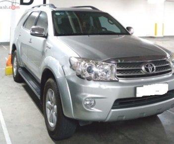 Toyota Fortuner   2011 - Cần bán xe Toyota Fortuner 2.7V 4x4 AT đời 2011, màu bạc