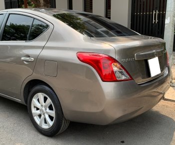 Nissan Sunny 2013 - Cần bán lại xe Nissan Sunny sản xuất năm 2013, màu ghi xám, giá chỉ 345 triệu