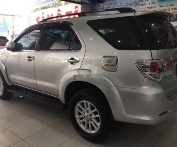 Toyota Fortuner 2012 - Cần bán lại xe Toyota Fortuner 2012 Tự động năm 2012