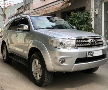 Toyota Fortuner   2010 - Bán Toyota Fortuner 2.5G sản xuất năm 2010, màu bạc còn mới