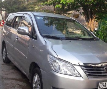 Toyota Innova 2012 - Cần bán Toyota Innova sản xuất năm 2012, màu bạc, giá chỉ 389 triệu