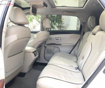 Toyota Venza 3.5 AWD 2010 - Bán Toyota Venza 3.5 AWD đời 2010, màu trắng, nhập khẩu xe gia đình