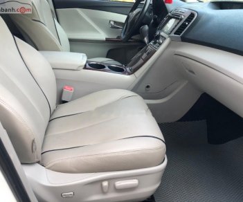 Toyota Venza 3.5 AWD 2010 - Bán Toyota Venza 3.5 AWD đời 2010, màu trắng, nhập khẩu xe gia đình