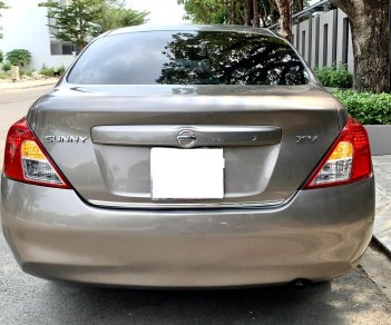 Nissan Sunny 2013 - Cần bán lại xe Nissan Sunny sản xuất năm 2013, màu ghi xám, giá chỉ 345 triệu