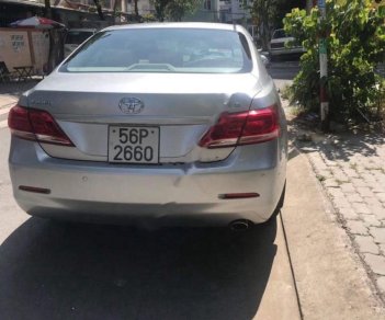 Toyota Camry 2010 - Cần bán xe Toyota Camry năm 2010, màu bạc, 568 triệu