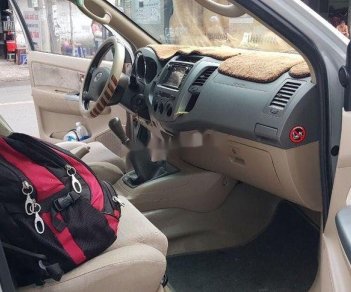 Toyota Fortuner   2010 - Cần bán lại xe Toyota Fortuner đời 2010, màu bạc xe gia đình, 540tr