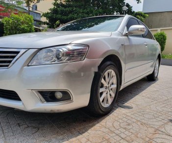 Toyota Camry   2010 - Bán Toyota Camry năm sản xuất 2010, màu bạc, giá chỉ 515 triệu