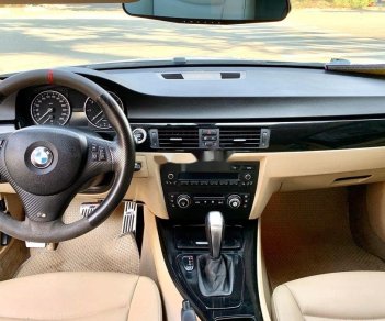 BMW 3 Series   2009 - Cần bán lại xe BMW 320i sản xuất 2009, nhập khẩu