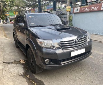 Toyota Fortuner   2015 - Bán xe Toyota Fortuner 2015, màu xám, số sàn