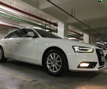 Audi A4   2012 - Bán Audi A4 đời 2012, màu trắng, xe nhập, chính chủ