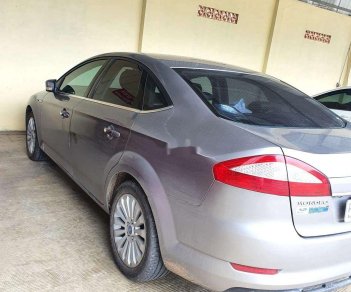 Ford Mondeo 2010 - Bán Ford Mondeo đời 2010, màu bạc, giá tốt