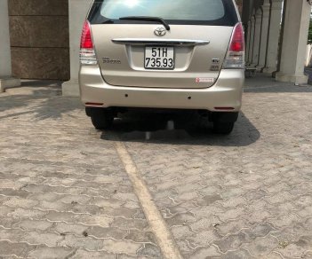 Toyota Innova   2010 - Xe Toyota Innova năm sản xuất 2010, 8 chỗ, màu nâu vàng