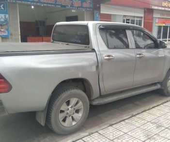 Toyota Hilux      2015 - Cần bán Toyota Hilux sản xuất 2015 còn mới