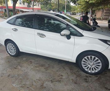 Ford Fiesta     2011 - Cần bán xe Ford Fiesta năm sản xuất 2011, màu trắng giá cạnh tranh