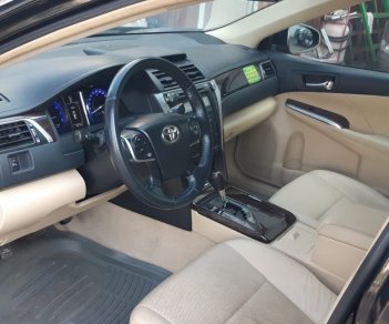 Toyota Camry 2015 - Bán Toyota Camry năm sản xuất 2015