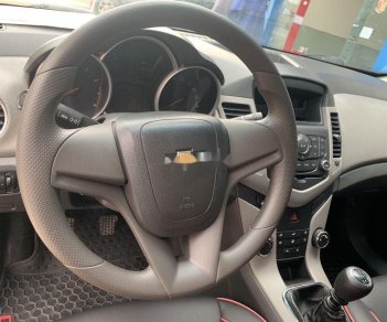 Chevrolet Cruze   2011 - Bán Chevrolet Cruze năm sản xuất 2011, màu đen, số sàn