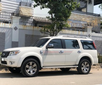 Ford Everest Limited  2011 - Bán ô tô Ford Everest Limited năm 2011, màu trắng còn mới