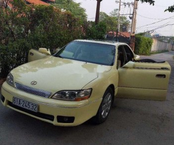 Lexus ES    1994 - Cần bán Lexus ES đời 1994, màu vàng, nhập khẩu nguyên chiếc