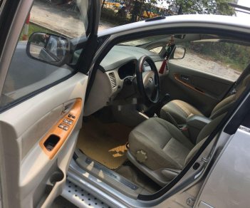 Toyota Innova   G  2008 - Cần bán gấp Toyota Innova G đời 2008, màu bạc chính chủ